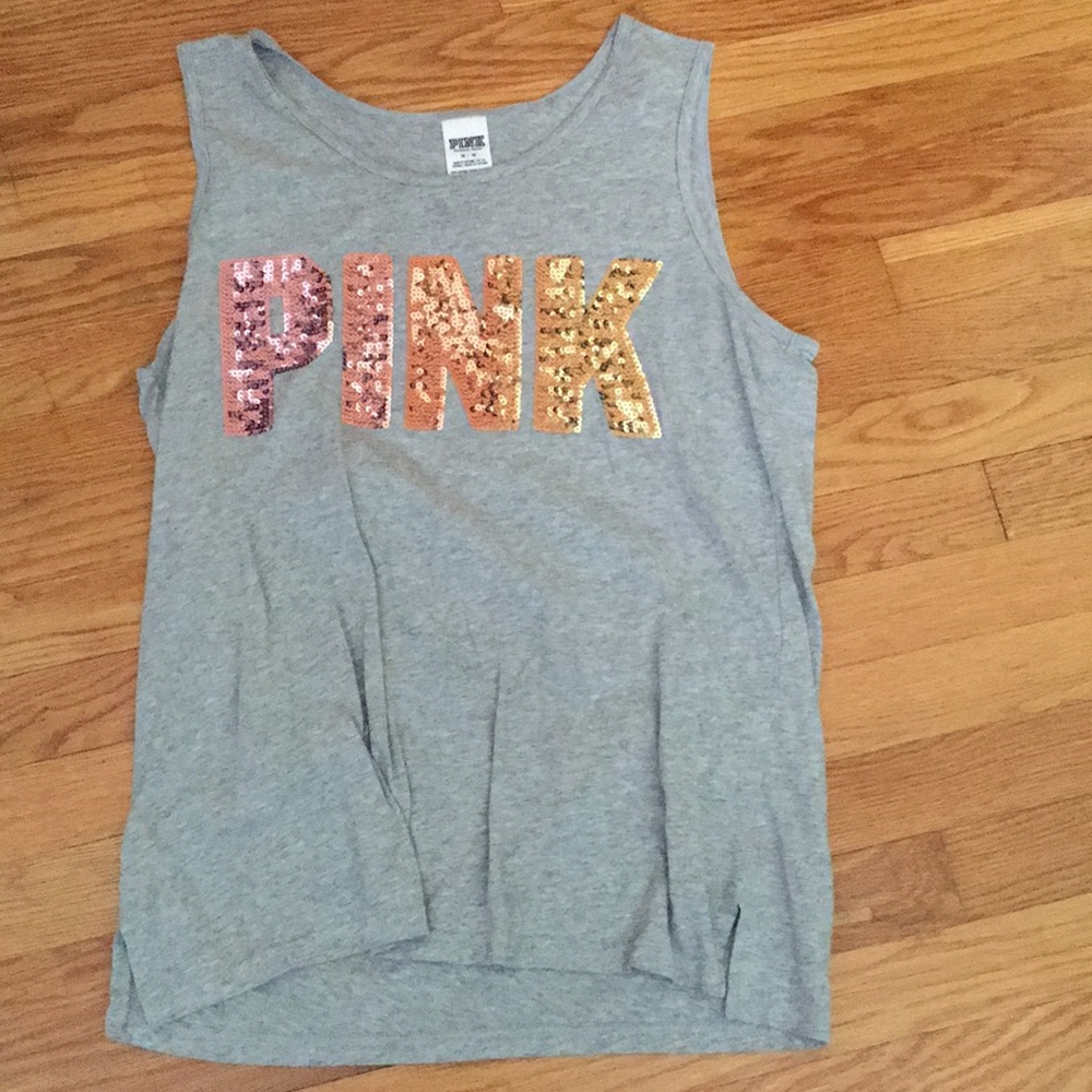 Size M pink top